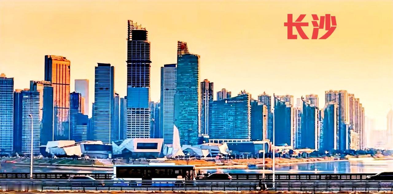 关于长沙的城市发展，个人认为：从全局看长沙的城市建设，这个话题其实很简单，优先发