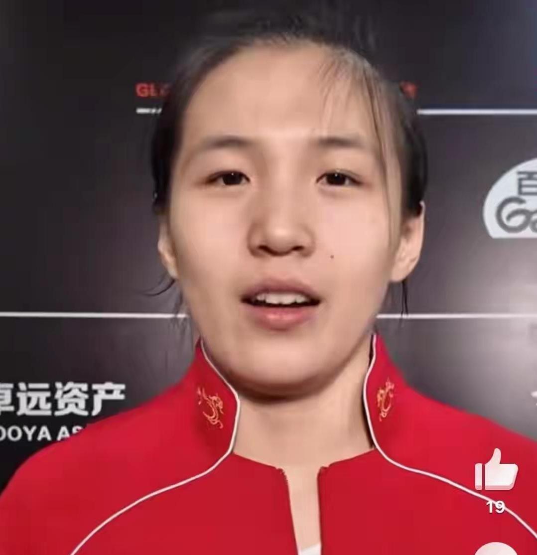 今天的两点换三点非常成功今天中国女排对阵乌克兰女排，第一局轻松拿下后，