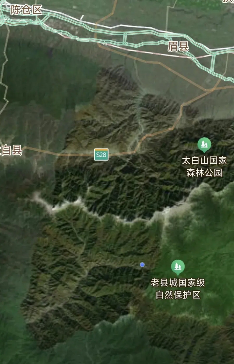 比亚迪和吉利把生产基地放在关中平原，眼光真是独到。就拿西安来说，这座千年古城如今