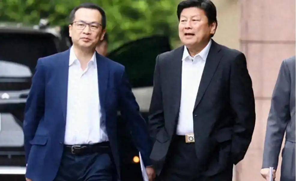 昨日，国民党团在立法机构内政委员会推动修法，强调陆配参政不受《国籍法》规范。