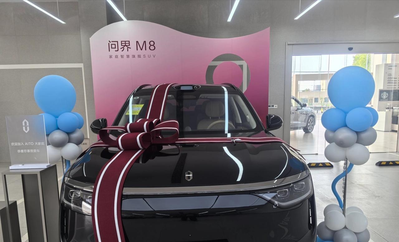 要说现在国产车里高端车型必须是问界系列了，均价在五十万左右，身边很多老板都增购了