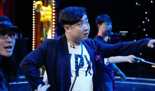 《欢乐喜剧人》为什么停播了？ 因为吃相太难看了。 第一季播出的时候，沈腾