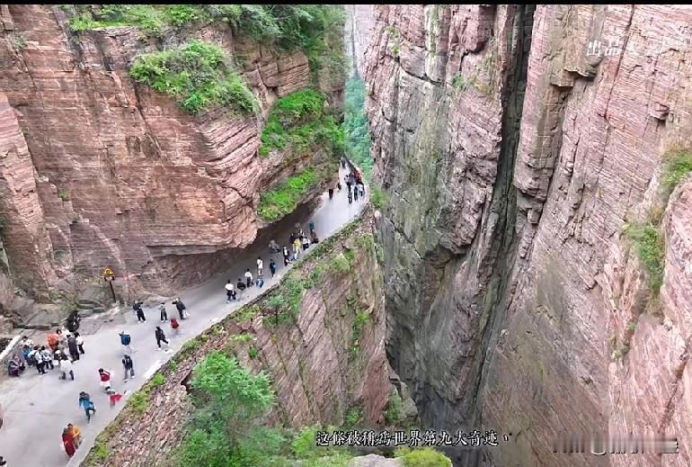 全国山脉景区挂壁栈道前10名排行榜挂壁栈道以其“奇、险、秀”成为山脉景区的灵