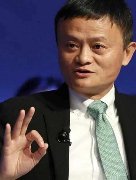 2013年，记者问马云:“你觉得王中军是一个怎么样的人？”马云直截了当地说:“王