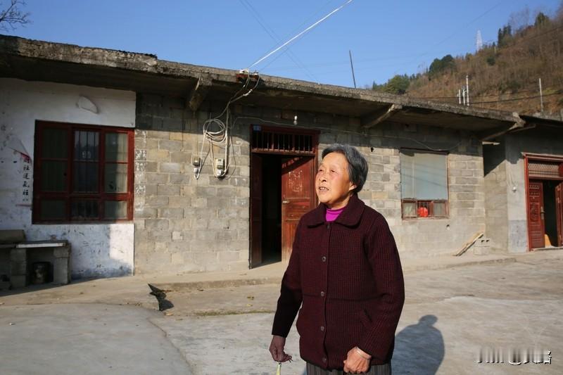 婆婆只把钱给小姑子，这事还真挺闹心。就像顾萍，女儿周岁婆婆就给200红包，给小姑