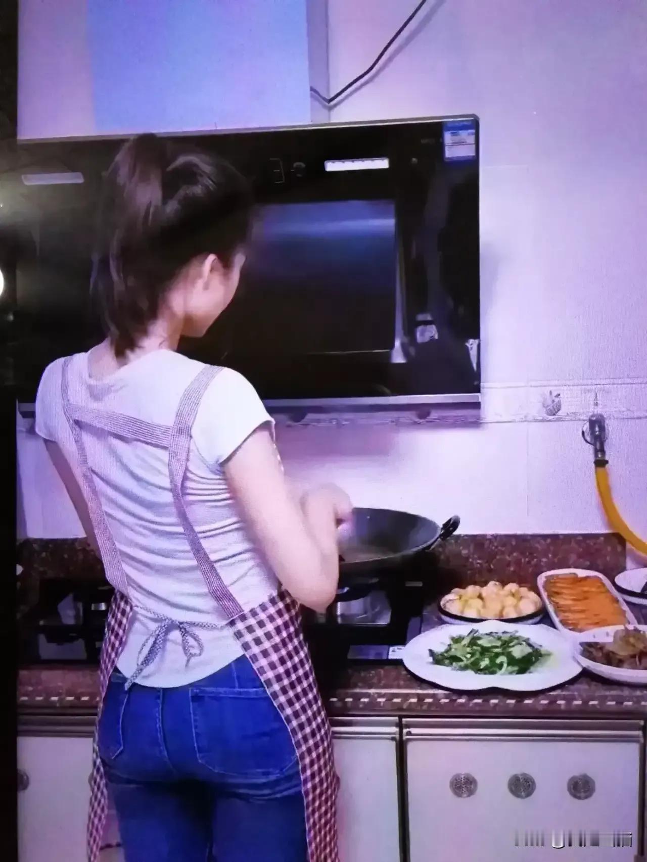 这样的新型婚姻模式你赞成吗？一：婚前房产归男女方各自所有，订立婚前协议。二：