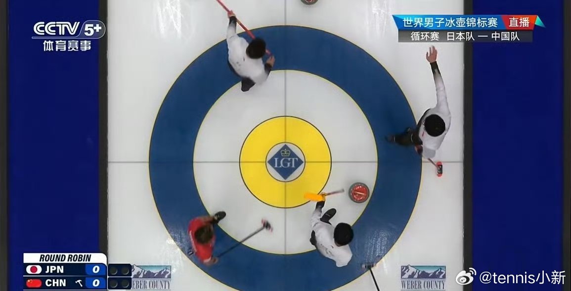 🇯🇵队普兰，三人🥌日本本场只用三人，其中一垒负责前三投，三垒山口中间三投，