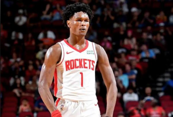 连阿门都能投进2记3分，这场湖人要是输了，也只能认了！与湖人比赛第四节10分多