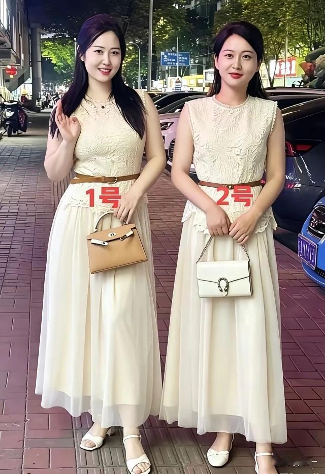 两美女在其共同漂亮的前提下，选中一个做你们的老婆，不会又给你们出了一道天大的难题