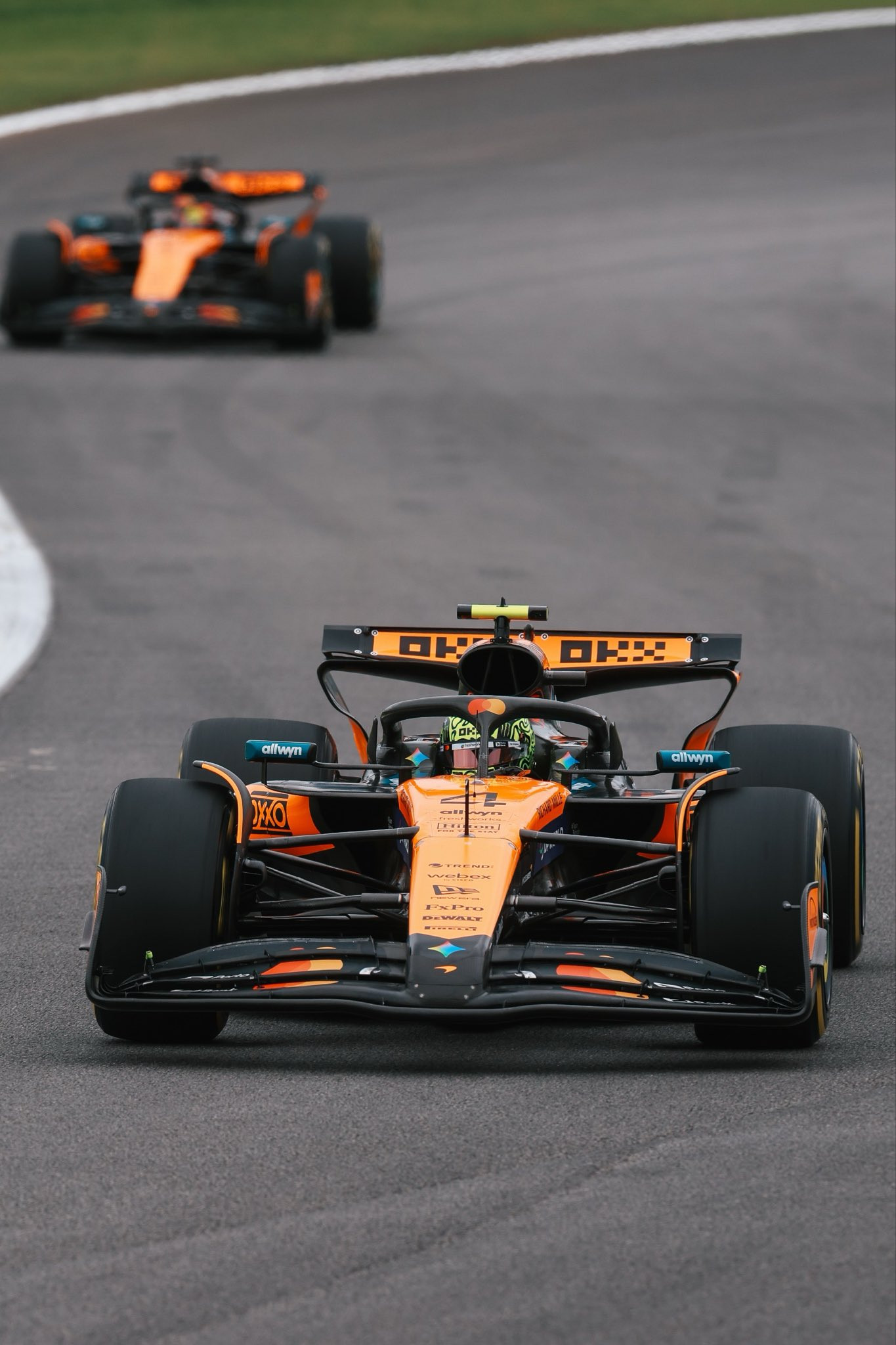 F1冷数据F1历史上在单赛季率先拿下第8场胜利的车手，最终都取得了当年的世界冠