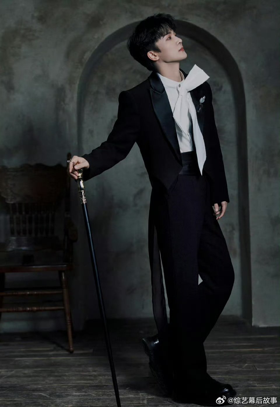 周深一人之下主题曲求真《一人之下》动漫十周年有周深加盟，主题曲《求真》即将来袭