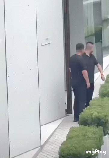 抓住这个可可爱爱成毅不要跑，谁老公😉​​​