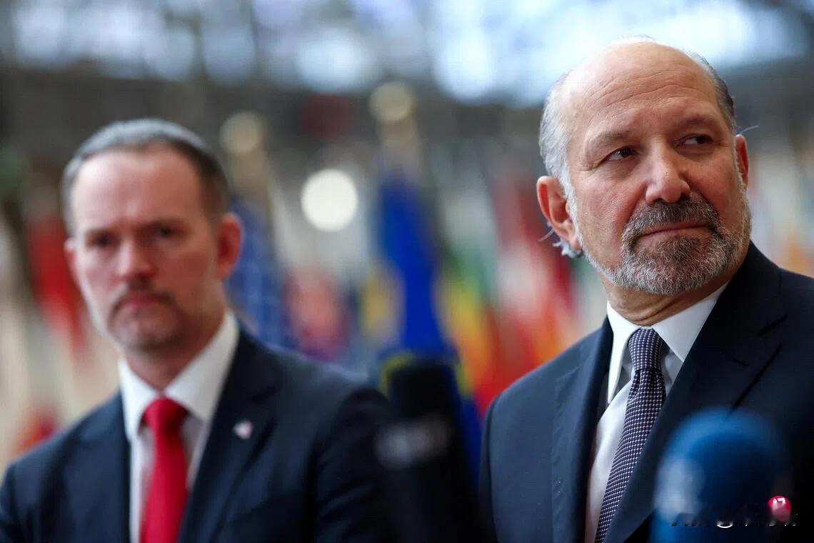 瑞士是最搞笑的一个例子，知情人士透露，美国商务部在近期的贸易谈判中向瑞士施压，要