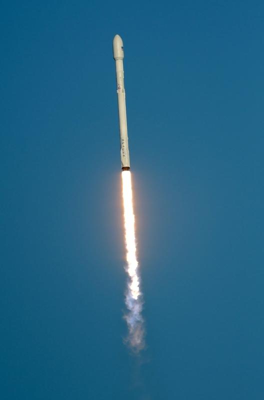 接下来会有一件大事发生，就是朱雀三号可回收火箭的试飞，如果成功我国的发射成本