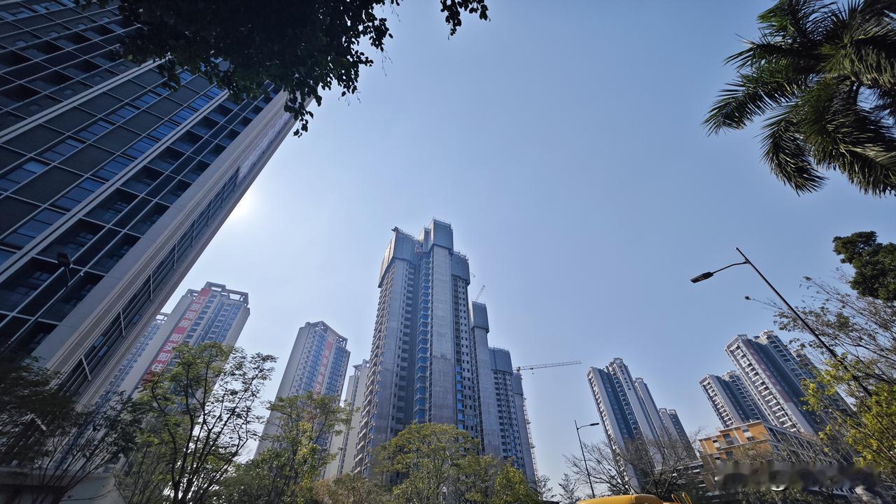 当年你爱理不理的亭角，现在已经开始有点刚需大城的味道了。未来随着楼盘陆续入住，加