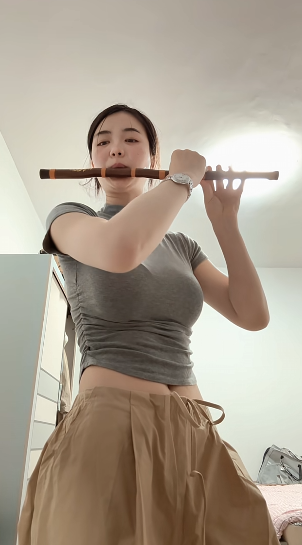 新手练习笛子的第一天[裂开]