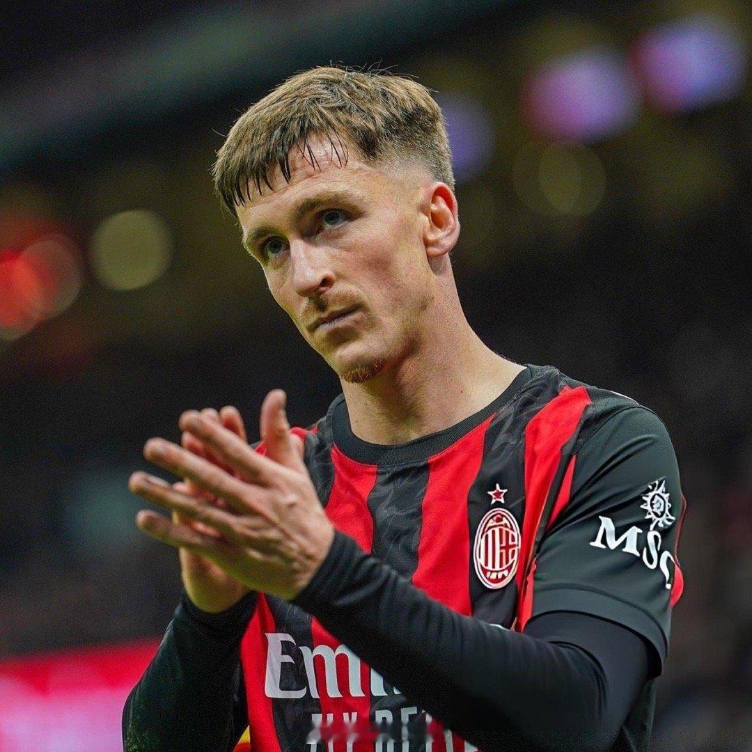 萨勒马科尔斯是意甲目前赢得最多一对一对抗的球员，甚至比科莫的超新星尼科帕斯都多。