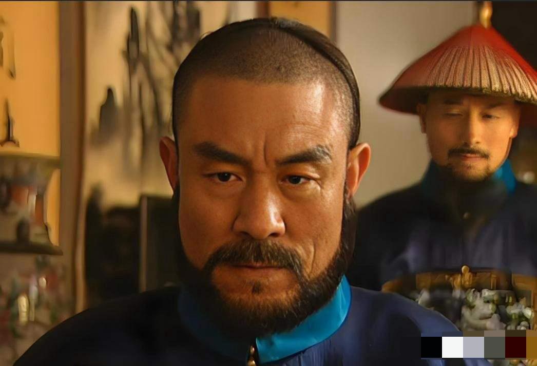 “年羹尧”杜志国携妻子郑卫莉返回河北农村老家，再遇儿时伙伴差距大果然“钱养人”