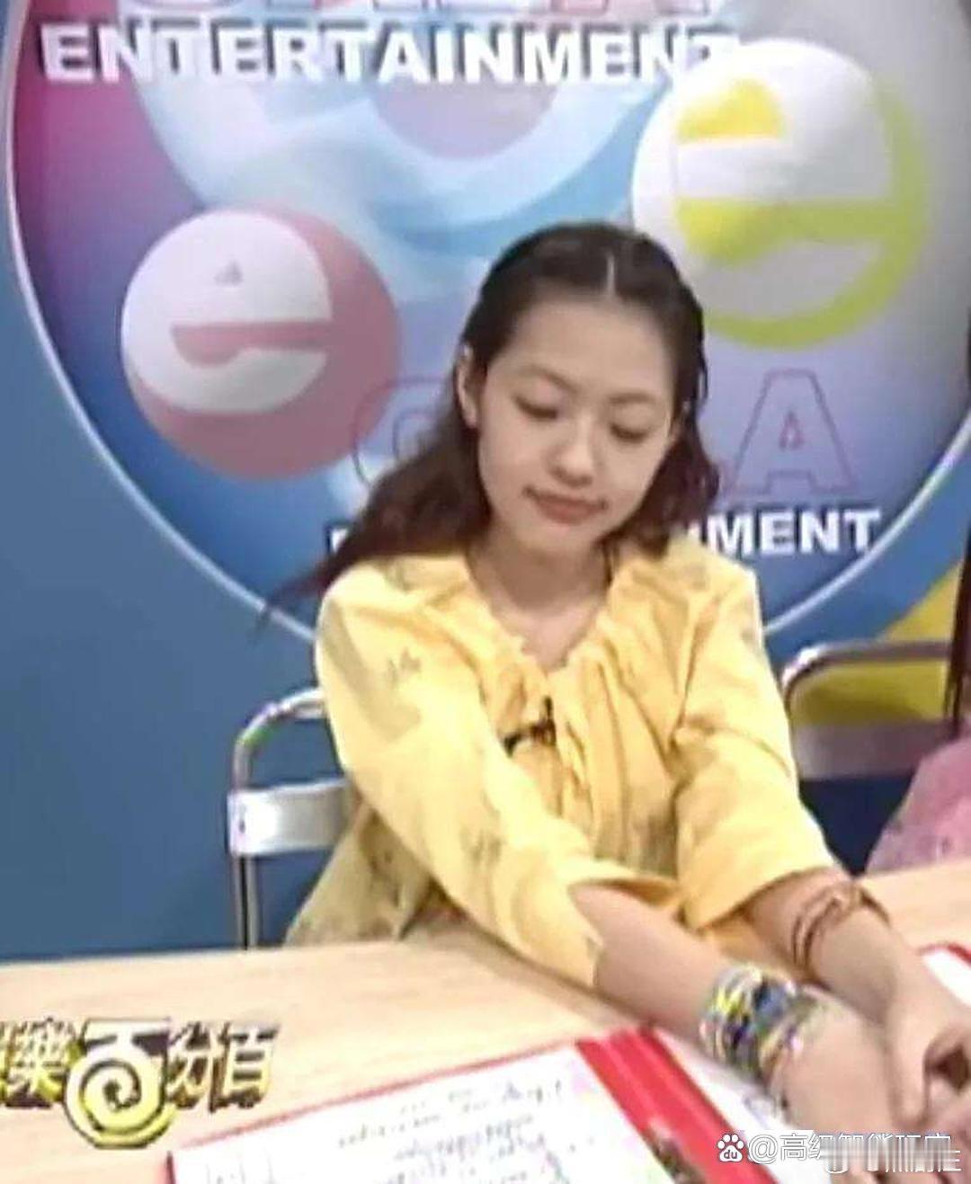 少女时期的小S，贼拉好看，老淑女了。