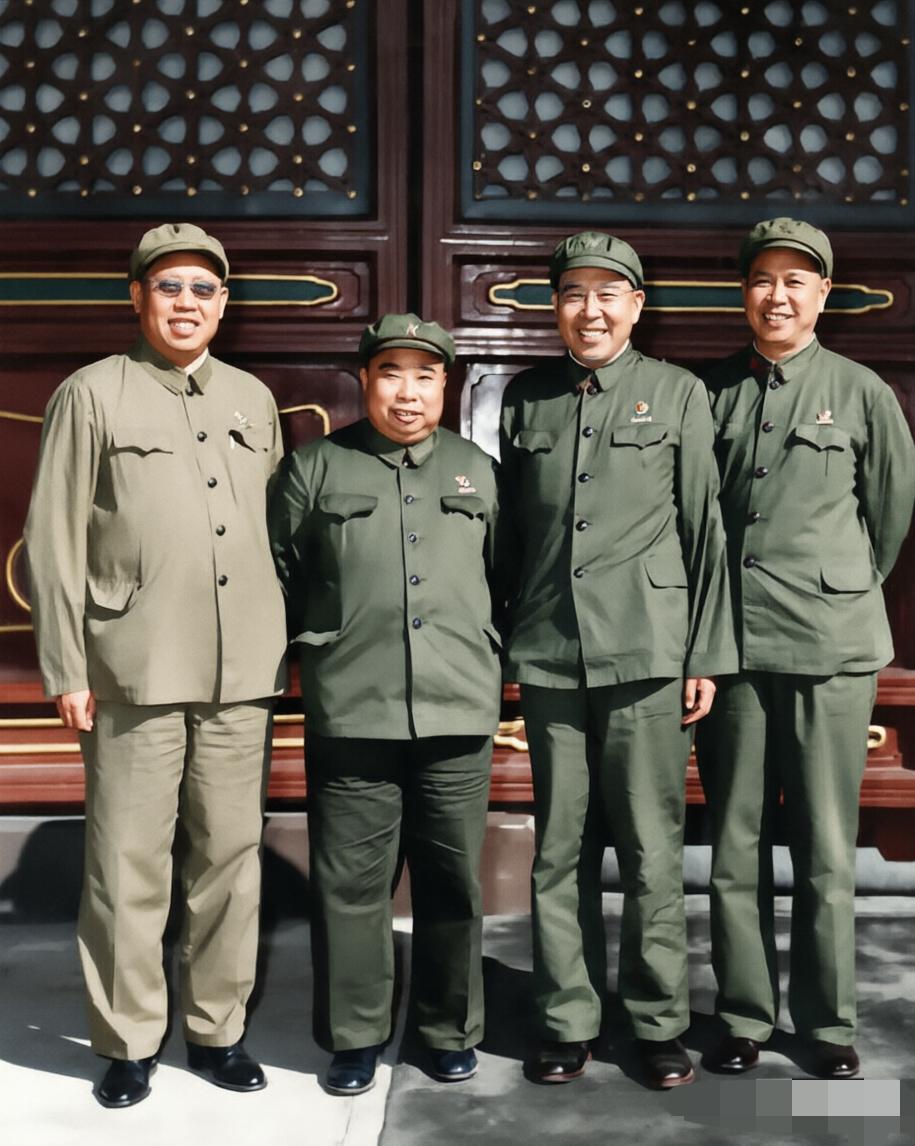 我敢打赌，你能够认出来二位，历史绝对不会差，我立即拜你为师！