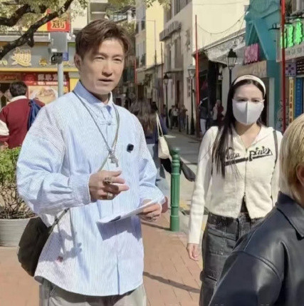 老天爷呀，差点没把我认出来，以前做梦都盼着能嫁给的男神，居然也变老喽！