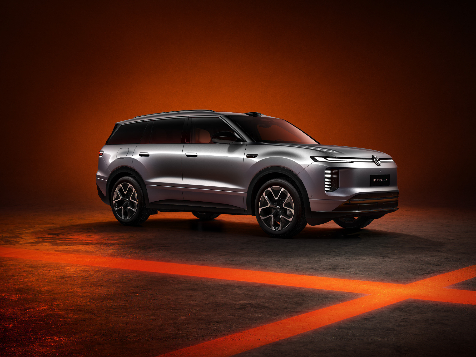 昨天上汽大众ID.ERA8X也登录了工信部，定位大五座增程SUV，是经