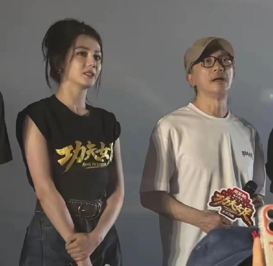 “她被漂亮困住了。”这句话，周星驰真说过，说的就是迪丽热巴。所有人都在夸她美，