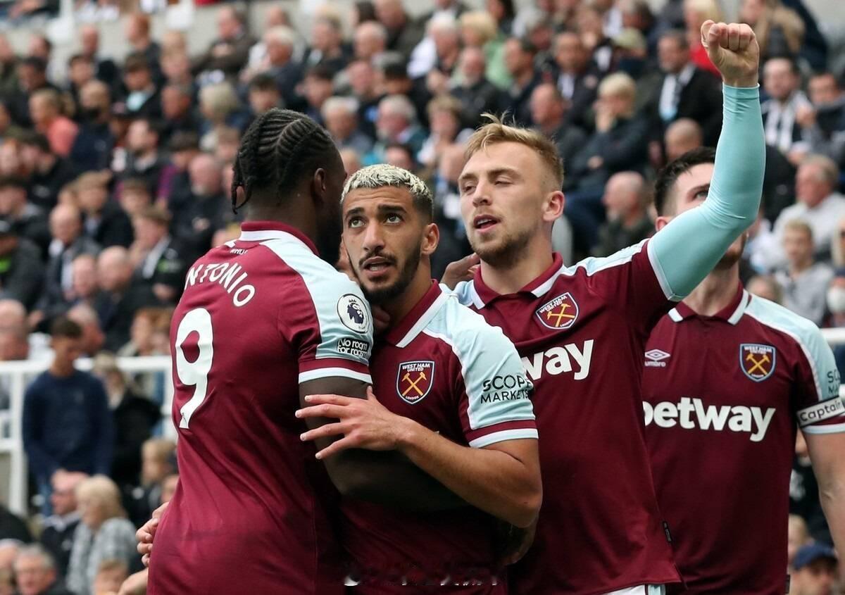 足球英超水晶宫vs西汉姆联水晶宫vs西汉姆联水晶宫联赛排名13，积分42领先降级