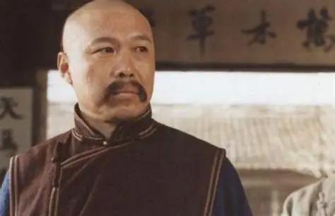 1859年，紫禁城殿试。咸丰皇帝突然来了兴致，不按套路出牌，随口加了道附加题：以