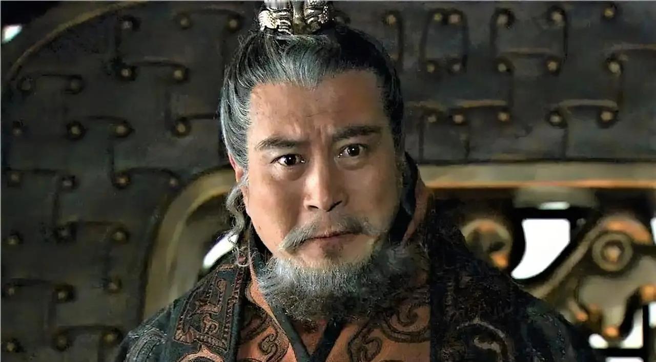 袁绍有没有可能与曹操和平相处？ 世人多将袁绍与曹操的对决归结为官渡一战的偶然