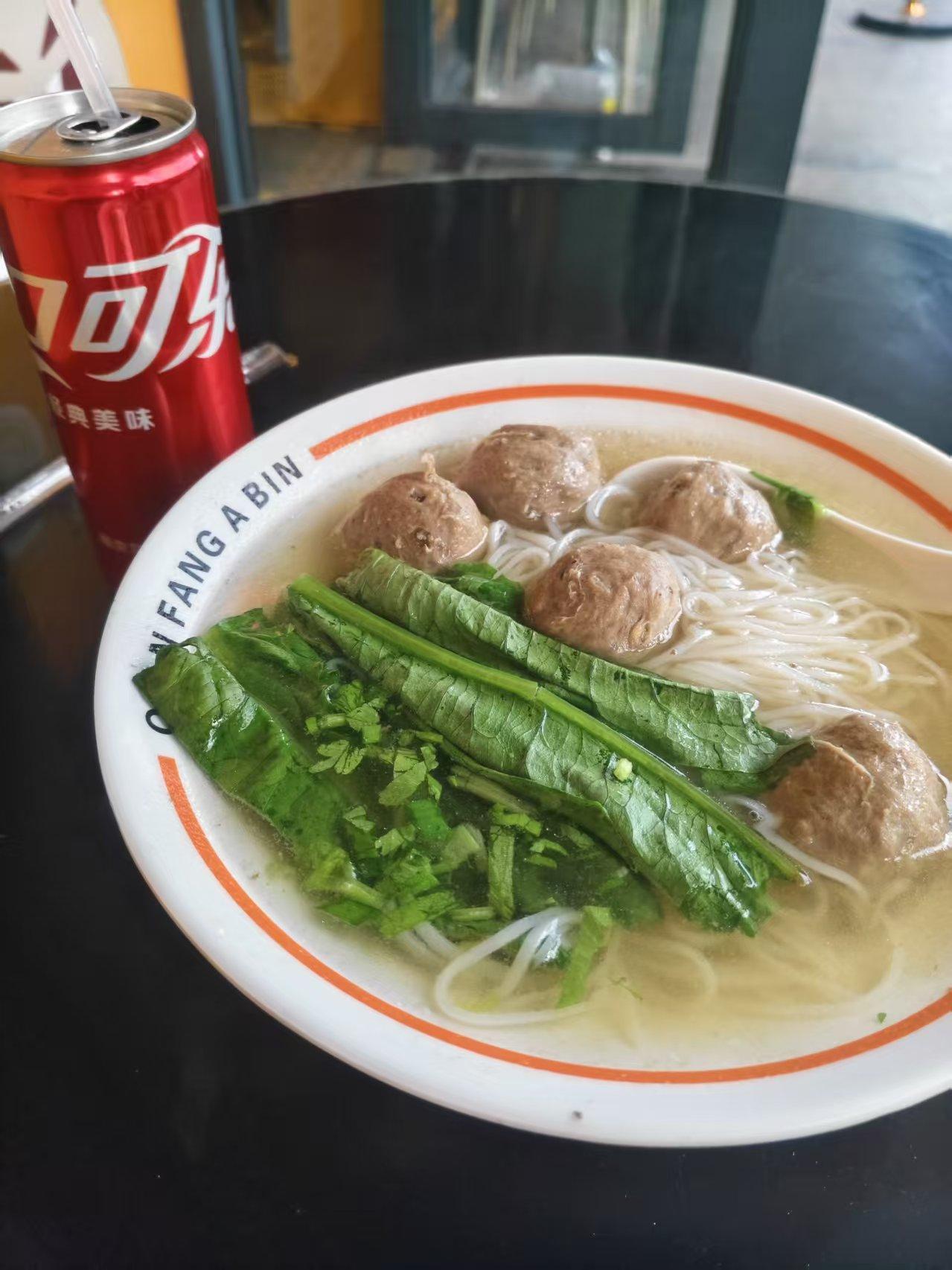 俗话说的好，只有在困难的时候才知道那个对你好~上个月公司资金链出现了问题，熬
