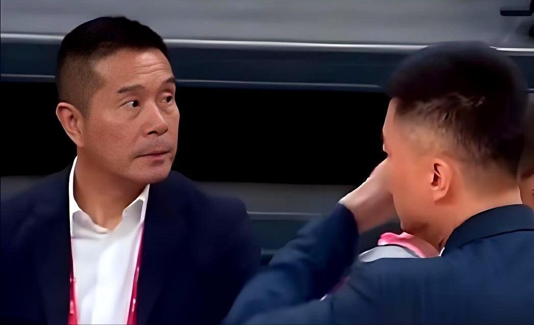 陈海涛赚得盆满钵满！昨天下午，广东男篮新赛季套票正式对外出售！因为杜锋及杜润