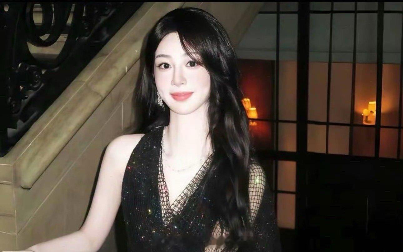 这算杨紫神图了吧，以前被妆造耽误了，换了后一整个脱胎换骨​​​