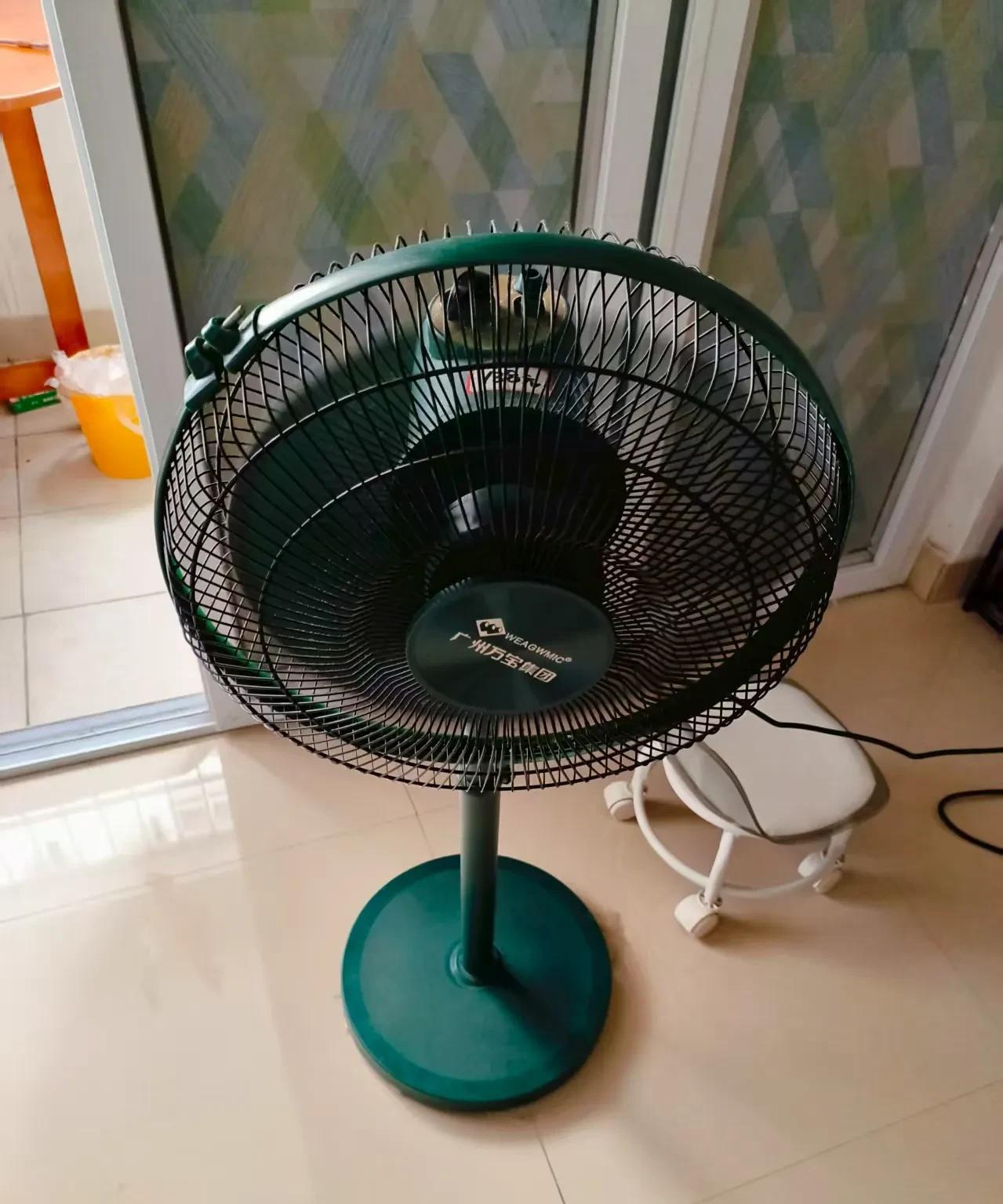 原来大夏天不开空调也可以。之前我在城中村租房的时候，只要天气热一点，我就要