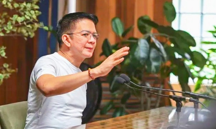 菲律宾参议院议长弗朗西斯·“奇兹”·埃斯库德罗周一拒绝了要求他阻止对副总统莎拉·