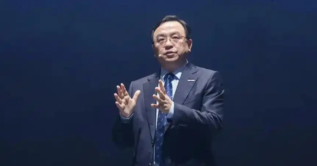 王传福说：“国内奇瑞做全球化已经非常非常稳，毫不夸张地说，比很多国际品牌都要扎实