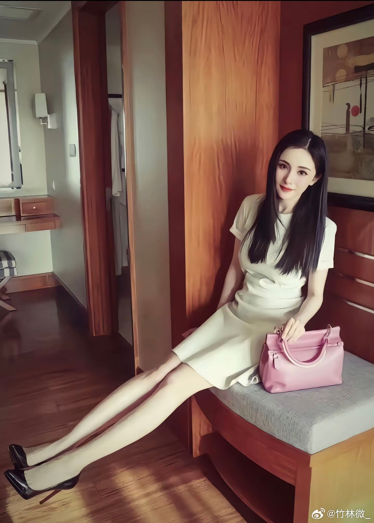 杨幂内娱史官长红这么多年真不是闹着玩的身边得势的人起起落落但是她一直是她之前她
