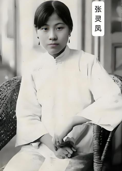 1974年深秋的台北，90岁的川军军阀杨森在家中摆下寿宴，宾客们的调侃让他动了再