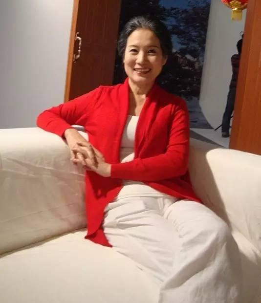 别再说关灯之后女人都一样，细节里藏着独一份的心动酒桌上总能听见男人随口说一