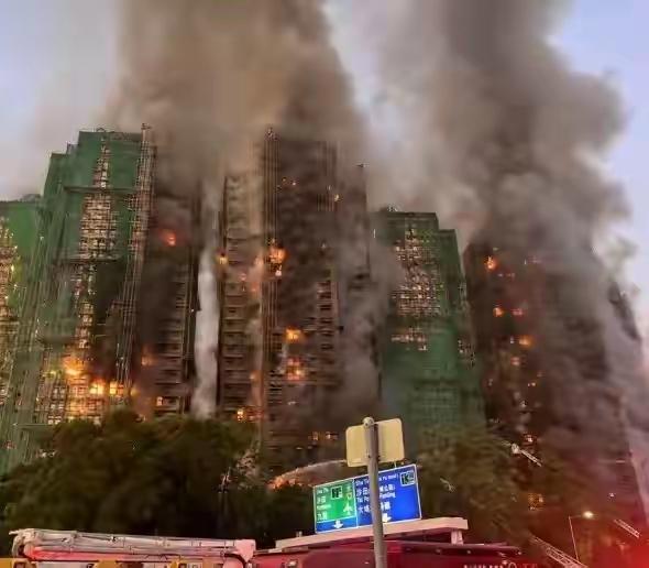 刚看到香港🔥灾新闻，我有预感，今晚福田口岸会爆满人，一个是从深圳下班回去的