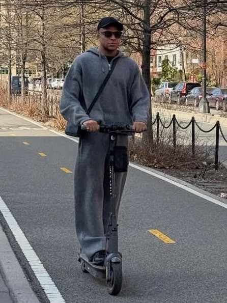 触发关键道具🛴，八佩可以瞬移到围场了