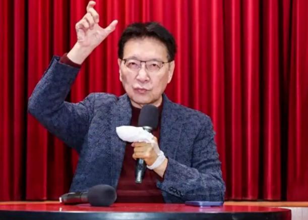 昨天台湾省传来好消息，赵少康终于被判刑！海峡导报综合报道，台北地院1月20日宣