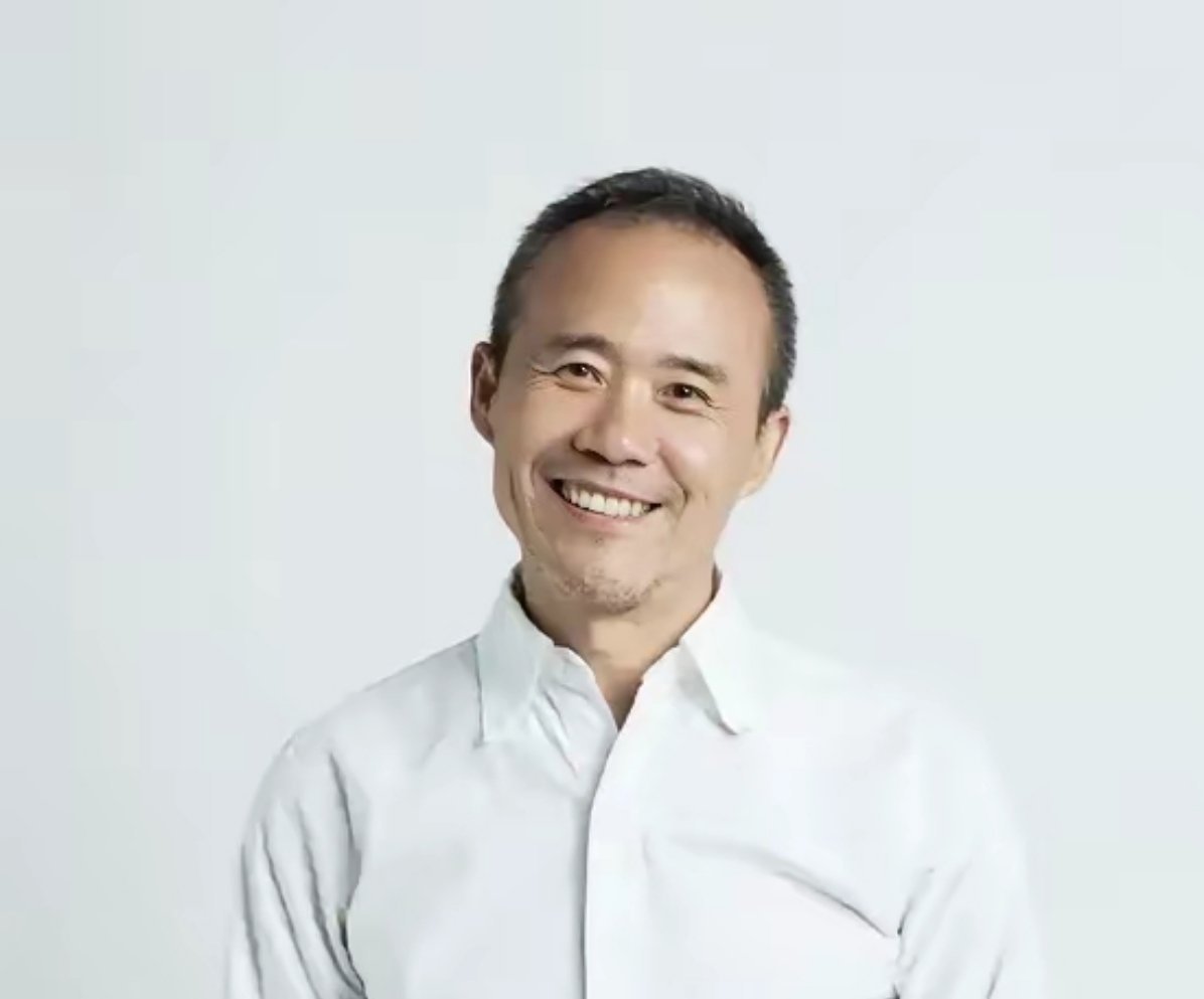 万科债务化解期的高管管控：关于王石出行相关讨论。