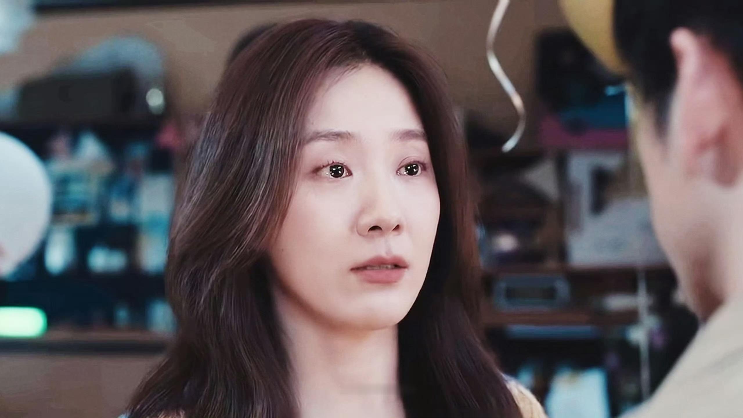 朱颜曼滋新片感情观念很曼妙朱颜曼滋新电影的感情观念真的很曼妙了，角色祝君好和前