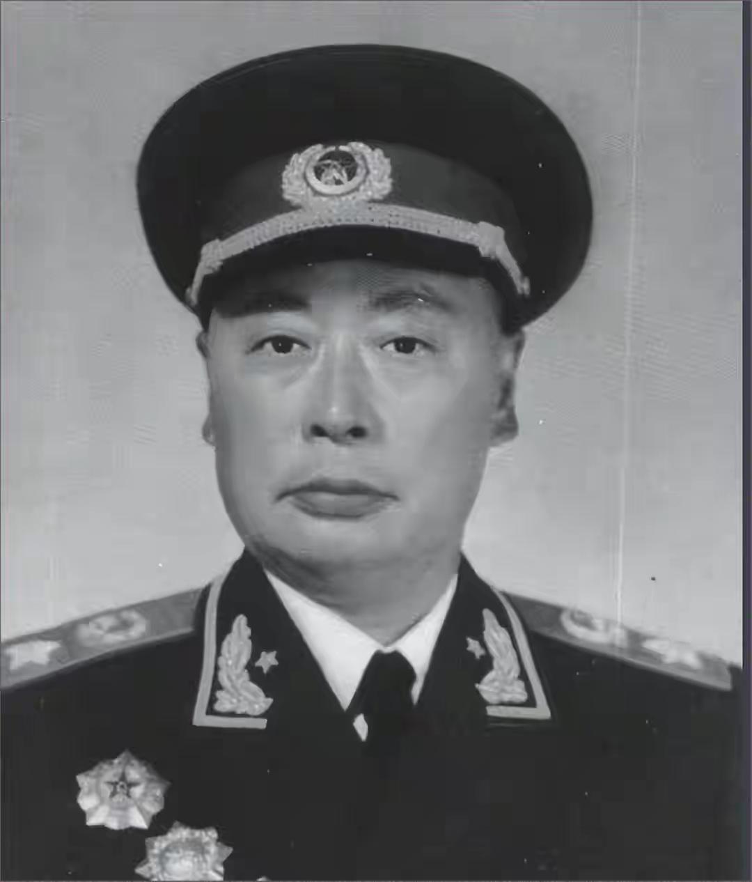 1939年，陈毅接到两道要命的命令，一道来自盟友让他去送死，一道来自上级让他别动