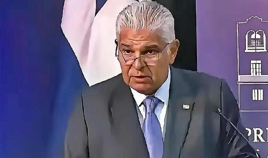 巴拿马大概没想到，“回旋镖”扎得这么快。前脚刚硬气回怼，后脚咱们的“组合拳”