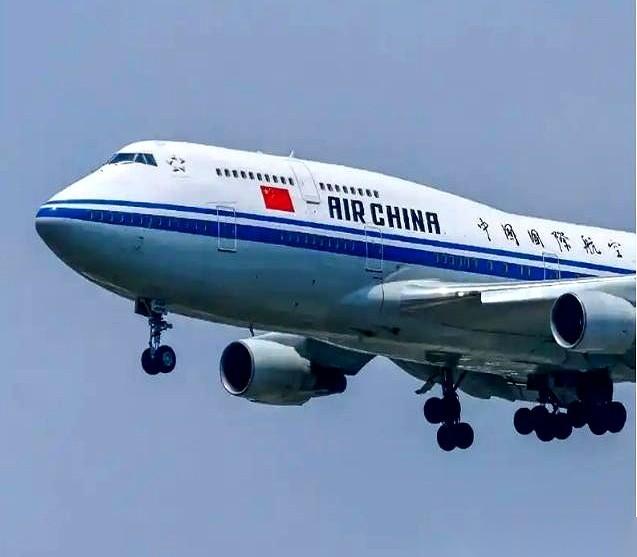 中日航线，免费退改，直接给你续到10月24号。你品，你细品。这不是航司发善心