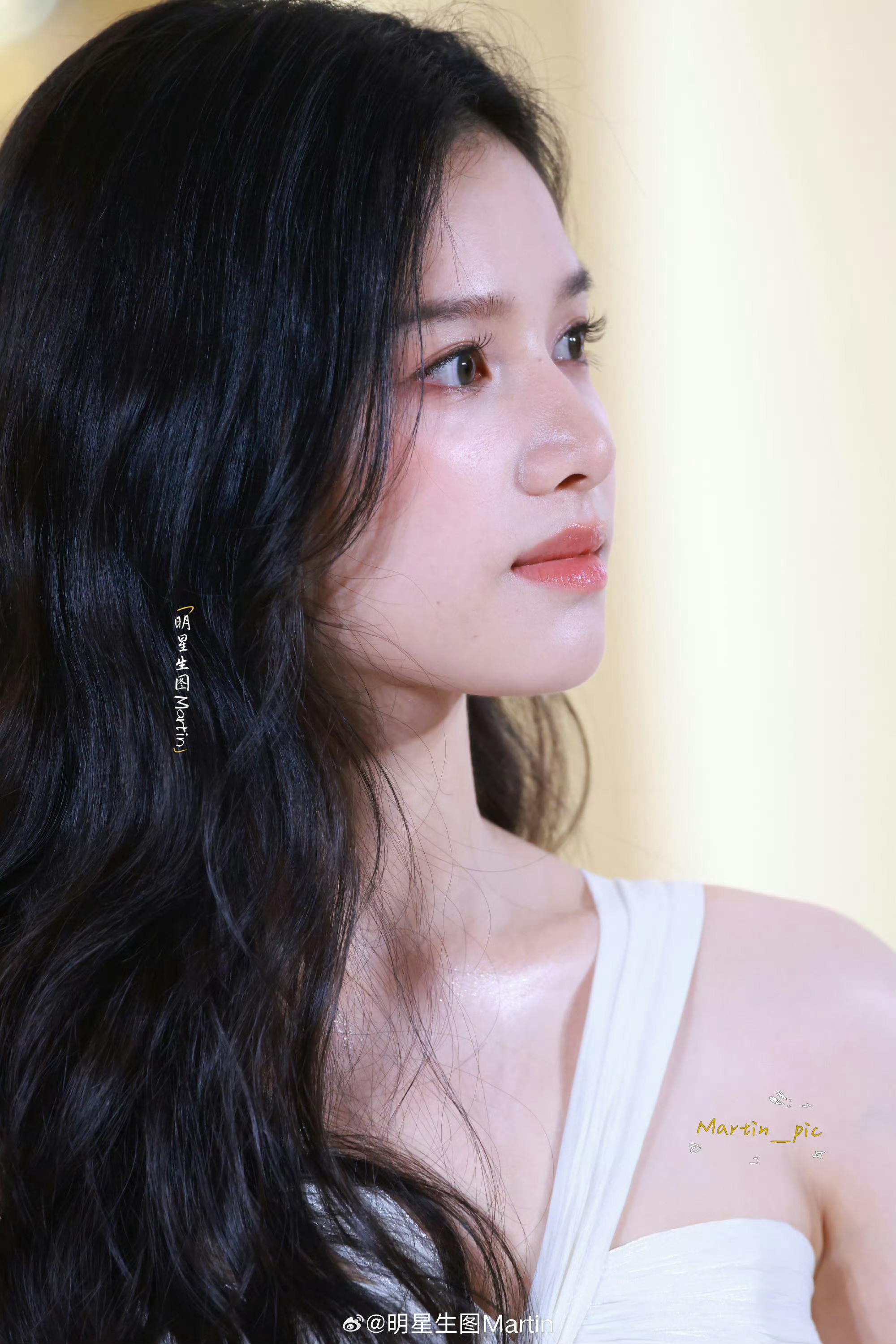 谁能看出这是张婧仪的生图，太美啦！这就是地母系长相骨相美绝了！​​​