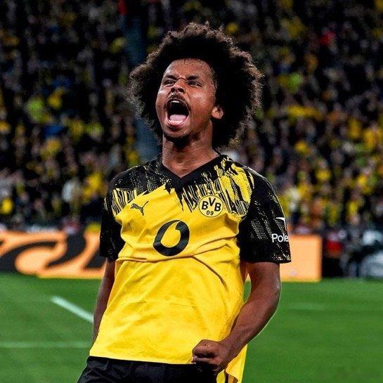 米兰体育报：国际米兰并未放弃引进一名速度快攻击力强的边锋的想法因此他们将目光投