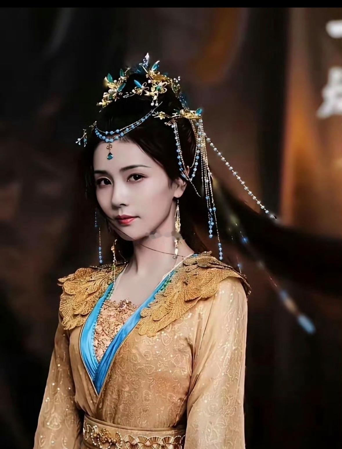 原来短剧里的衣服，基本都是长剧替换下来的。
